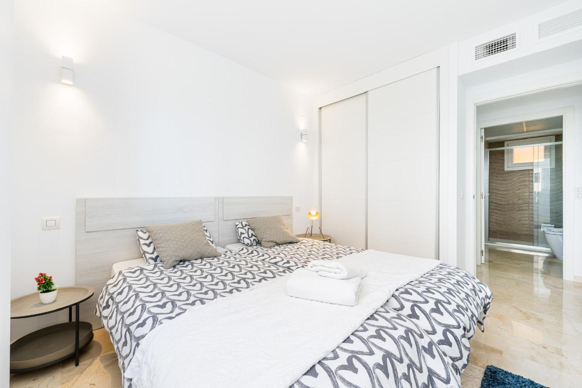 Tornado Apartamento Sunrise Торевьиа Экстерьер фото