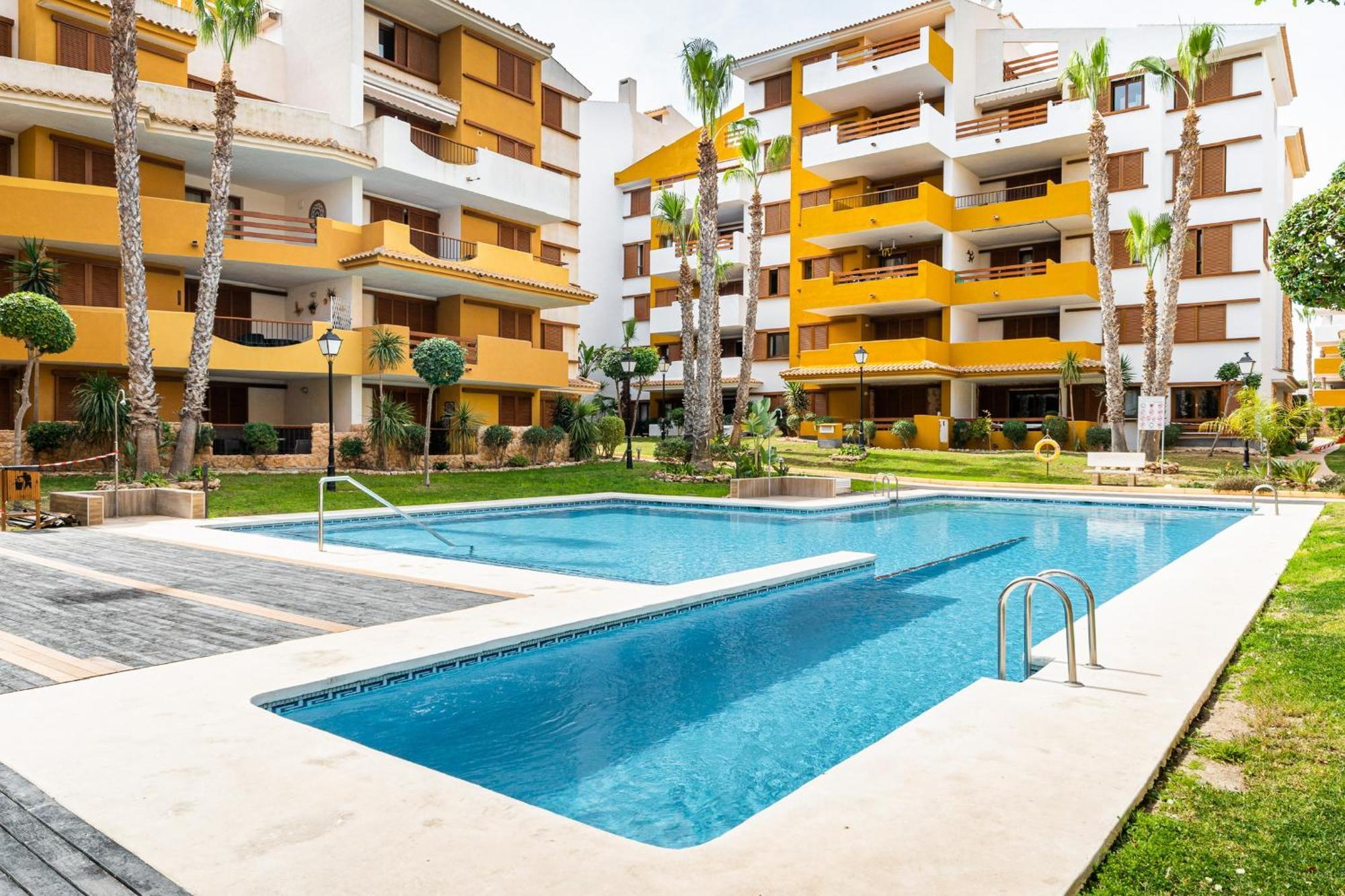 Tornado Apartamento Sunrise Торевьиа Экстерьер фото